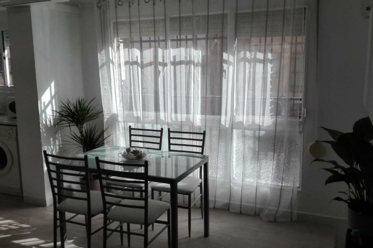 Ivam Esquife Appartamento Valenza Esterno foto